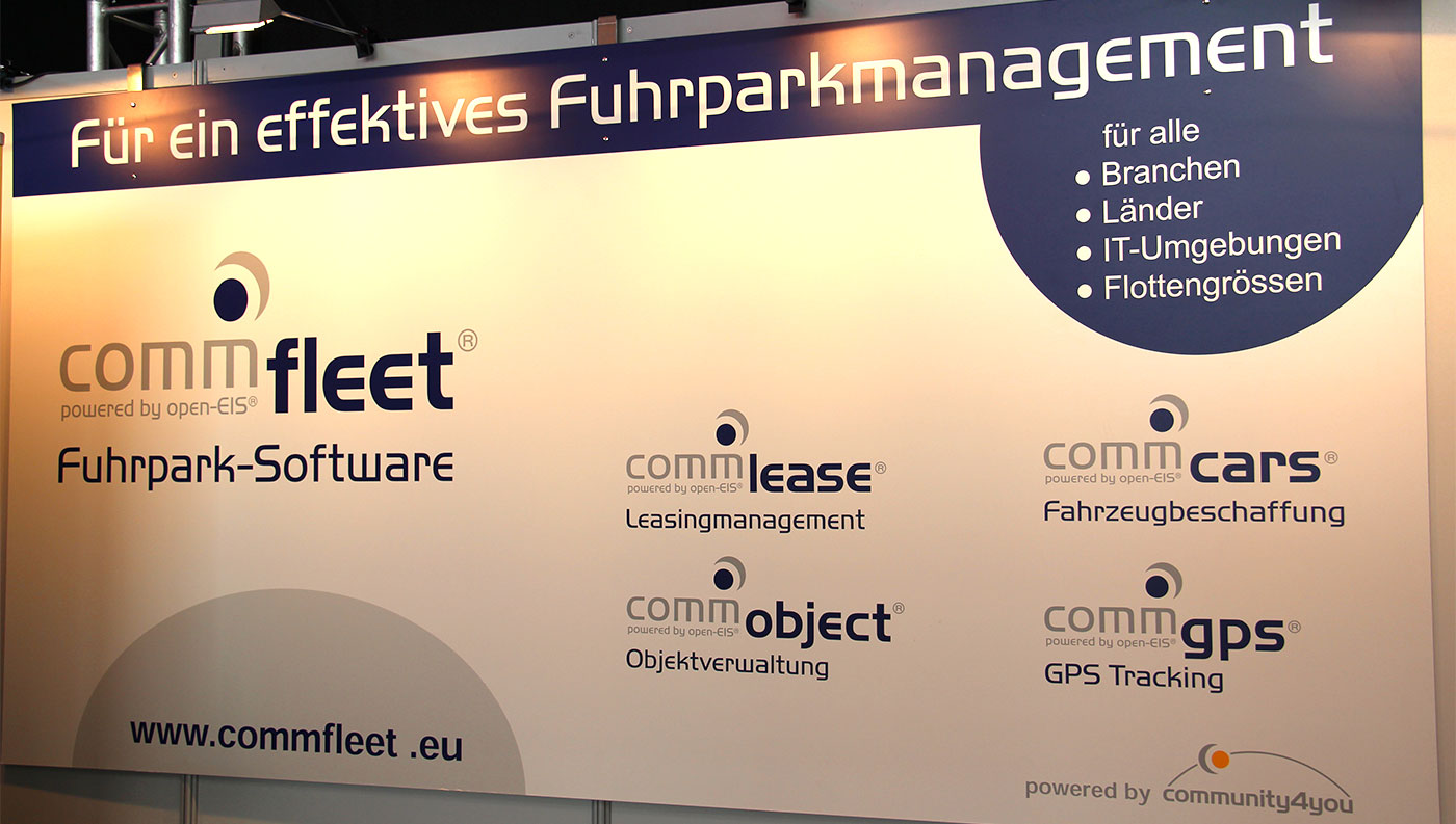 community4you AG präsentiert comm.fleet auf dem Fuhrpark-FORUM 2014 | Werbewand