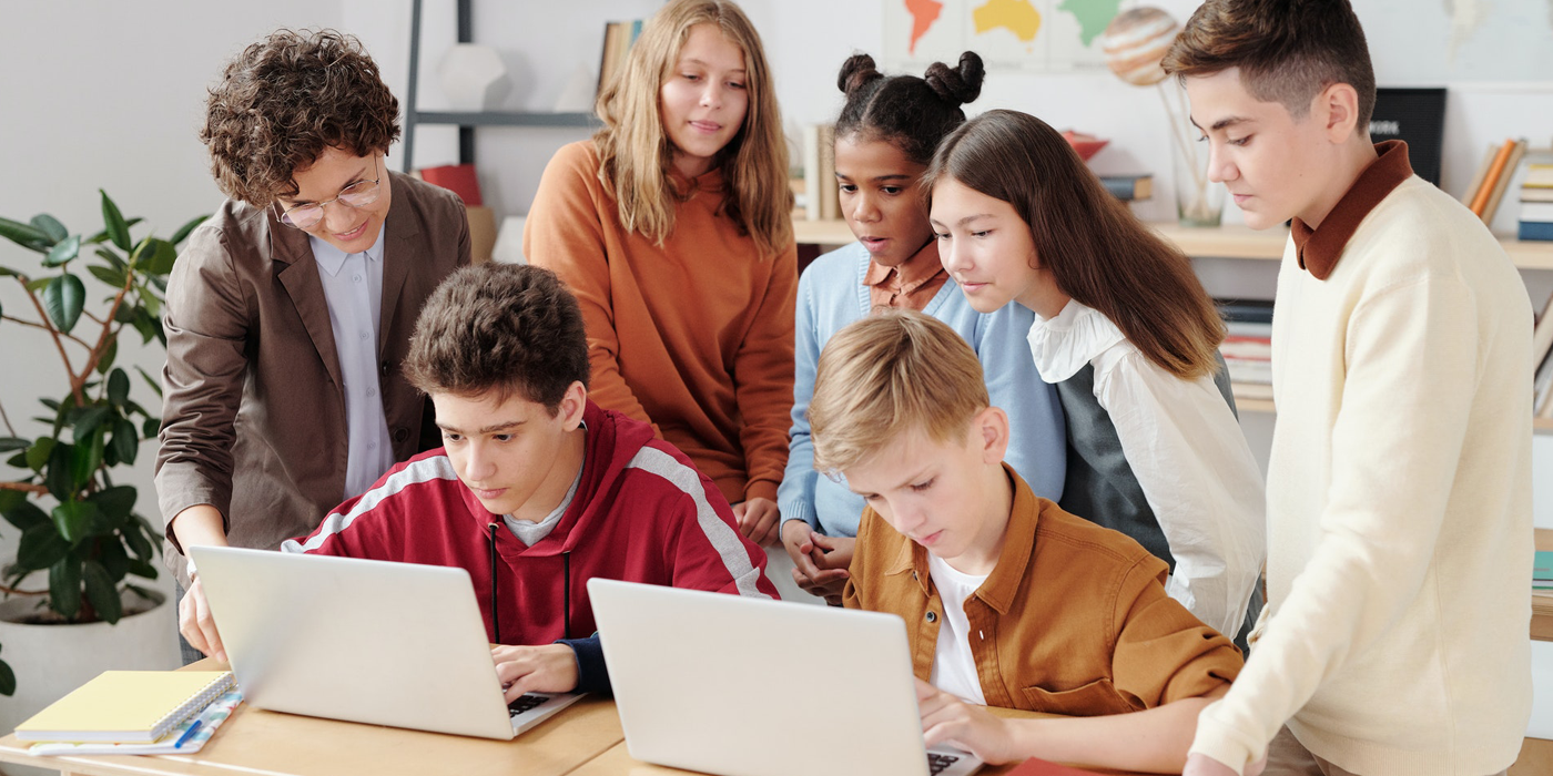 Saxony International School | Partner für die multilinguale Schulbildung in Westsachsen NLZ Chemnitz | Förderung der regionalen Fußball Talentausbildung